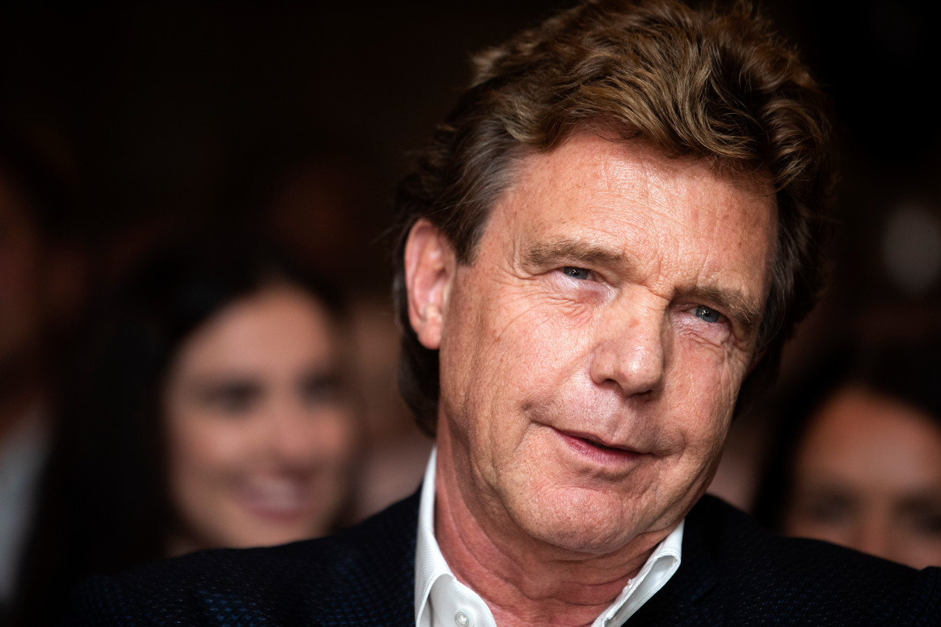 John de Mol in het diepste geheim getrouwd in Parijs | Foto | AD.nl