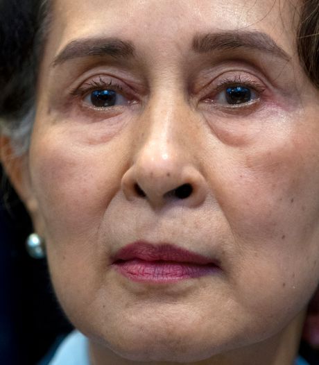 Le procès d'Aung San Suu Kyi débute en Birmanie