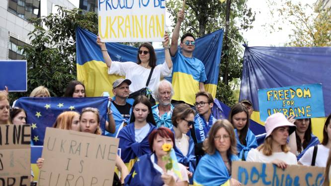 L'Ukraine “attend le feu vert” de l’Union européenne