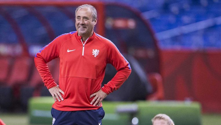 Bondscoach Reijners van het Nederlandse dameselftal. Beeld ANP