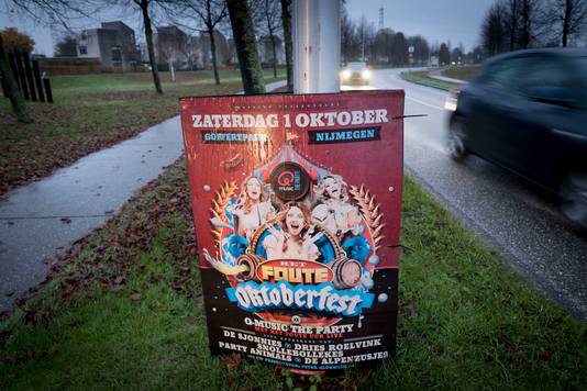 Van dergelijke kartonnen reclameborden, zoals hier elders in Nederland, wilde Heusden dus af.