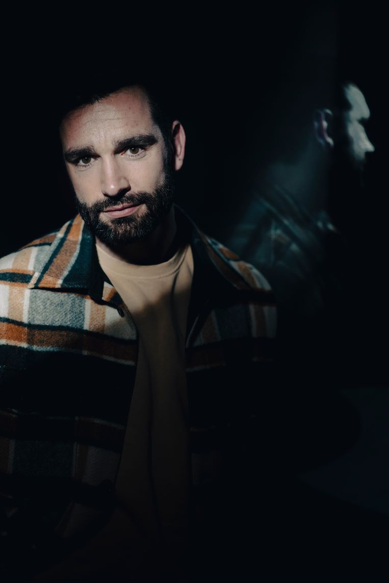 'Alles waar ik van droomde, gebeurde, maar dat bracht tegelijk ook heel veel met zich mee waar ik nooit bij had ­stilgestaan.' Beeld © Stefaan Temmerman