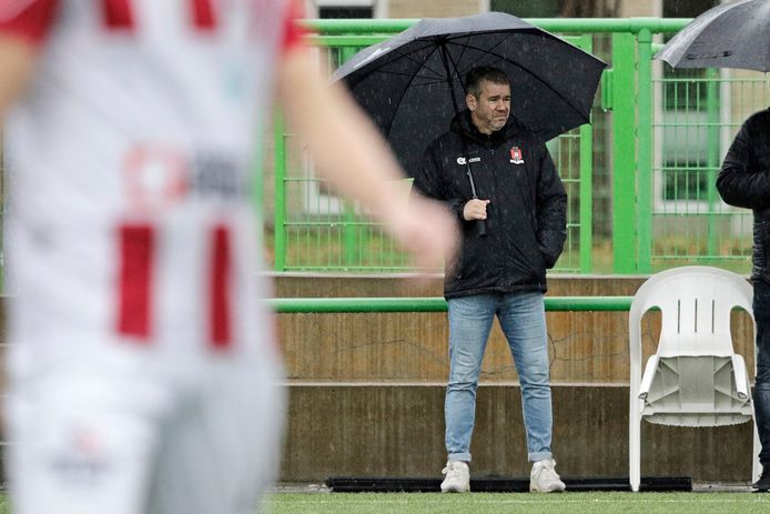 TOP-trainer Bas Gösgens eerder dit seizoen.