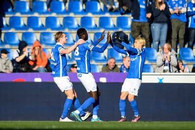 Racing Genk legt een onmondig KV Kortrijk met 2-0 over de knie