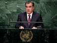 President Tadzjikistan vraagt burgers om lofzangen te stoppen: hij verschijnt te vaak in muziekclips