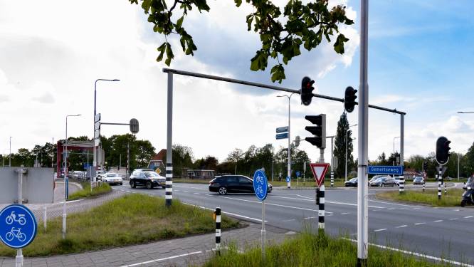 Groot onderhoud Beekse Brug uitgesteld tot volgend jaar, zorgen over verkeersdrukte door onderhoud Deense Hoek