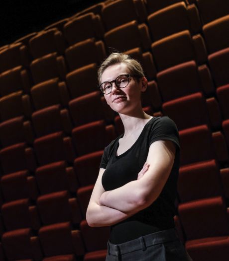 Luca (23) is de nieuwe theaterprogrammeur van de DRU: ‘Ik wéét dat ik in het theater moet zijn’