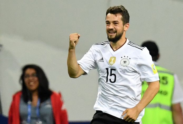 Amin Younes viert zijn eerste goal voor Duitsland.