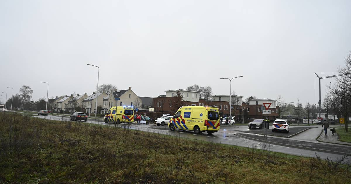Traumahelikopter geannuleerd voor aanrijding in Almelo.