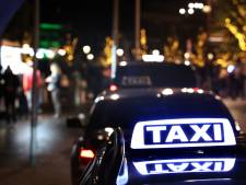 Bredase taxichauffeur raakt vergunning kwijt omdat hij joggingbroek draagt: ‘Je kunt ook overdrijven’
