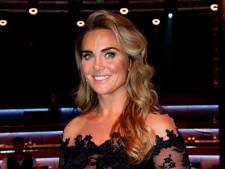 Monique Westenberg laat speciale traplift plaatsen in villa voor hond Gioia