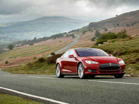 Model S-bezitter klaagt Tesla aan wegens plotselinge lagere accucapaciteit