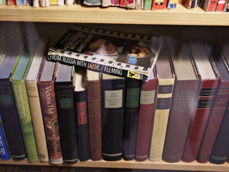 Certains passages “racistes” des romans James Bond réécrits ou supprimés dans leur version originale