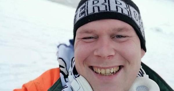 Joeri (31) uit Eindhoven doodgestoken na ruzie met ex: ‘Ik verlies mijn zoon én mijn beste vriend'.