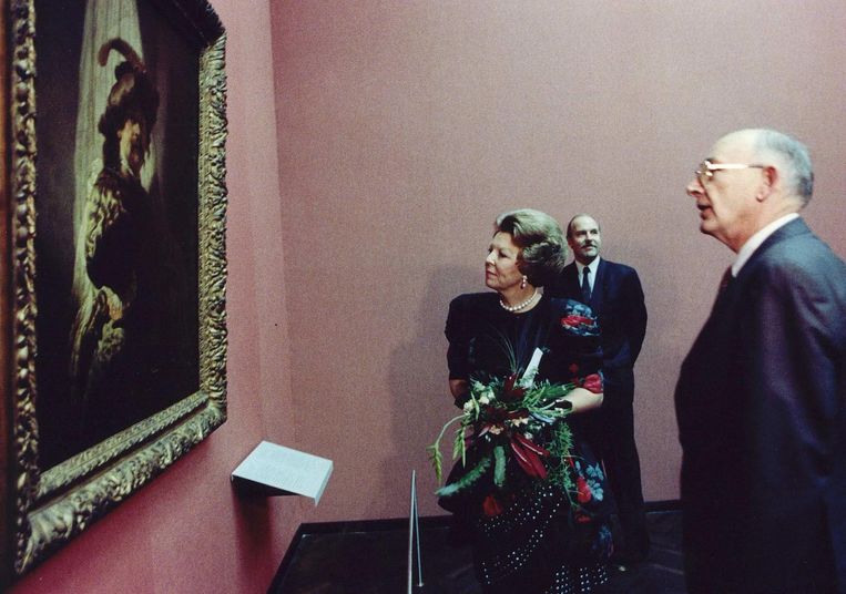 De vaandeldrager hing in 1991 in het Rijksmuseum tijdens een tentoonstelling over Rembrandt Beeld anp