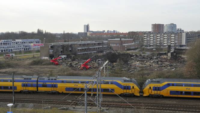 Buurt Keerkring is pauperplek na brand beu