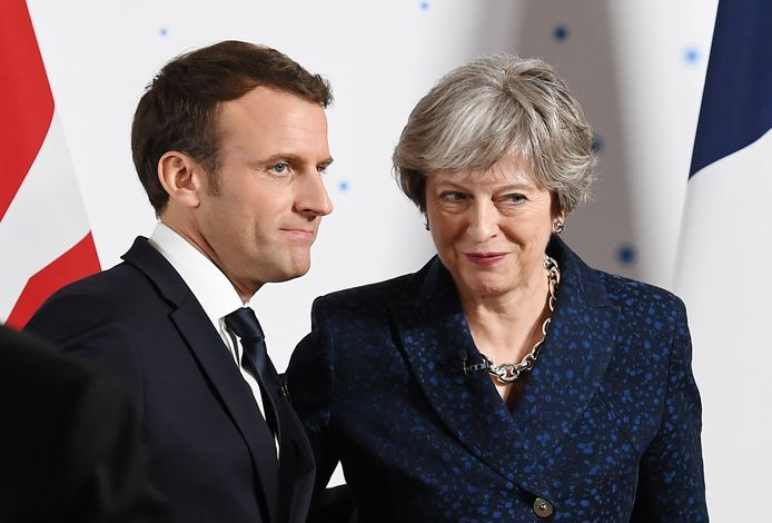 De Franse president Emmanuel Macron nodigt de Britse premier Theresa May uit in Fort de Brégançon, zijn vakantieplek in het zuidoosten van Frankrijk.