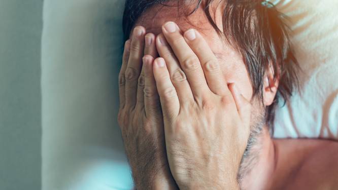 Geert (55) over zijn seksverslaving: "Ik heb het optreden van de kinderen gemist, ik kwam zelfs te laat op de begrafenis van mijn peetoom"