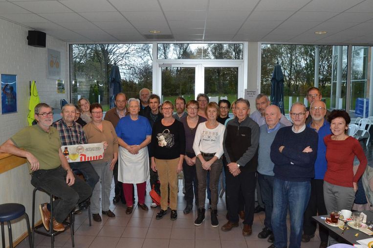 50 Plussers Trekken Baantjes Tijdens Zwemweek Ieper In De