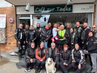 Motorclub ‘Amigos’ plant erehaag voor fietsster (23) die overleed na ongeval in centrum Antwerpen: “Een stille erehaag, voor een bescheiden meisje” 