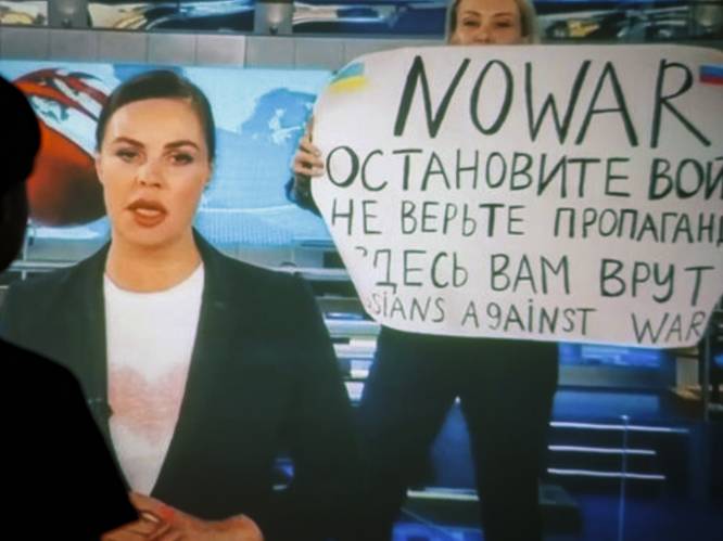 Russische staatstelevisie zendt nu alles uit met vertraging van 30 tot 60 seconden na protestactie Marina Ovsyannikova