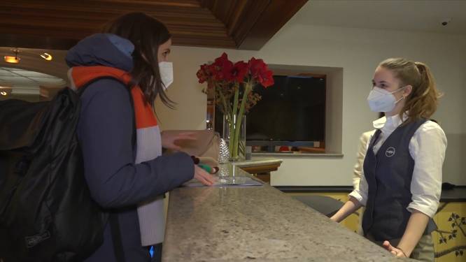 Hoe geraak je in de skigebieden en wat zijn de coronaregels? Reporter Birgit Herteleer zoekt het uit