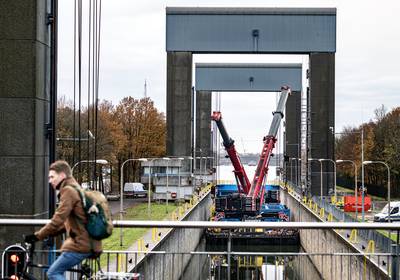 Kwakkelende Sluis Weurt langzaam maar zeker uit de lappenmand