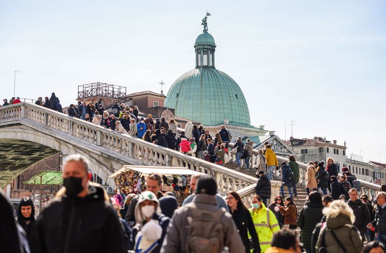 Toeristen in Venetië.  Beeld Adam Berry / Getty Images Europe