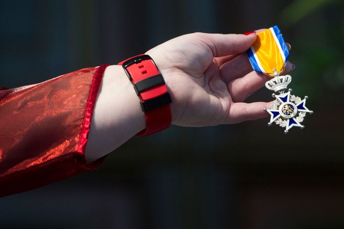Lintjesregen! Welke lintjes zijn er, hoe zien ze er uit en hoe draag je ze?