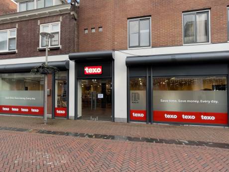 Fakkeloptocht tegen kabinetsbeleid in Apeldoorn Zuid Mensen