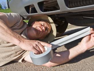 Raak je door de autokeuring met duct tape aan je wagen? “In dit geval is het geen probleem” 