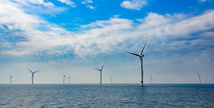Twentse windmolens op zee? Dat mag wel, maar dan moeten ze ook op land komen.