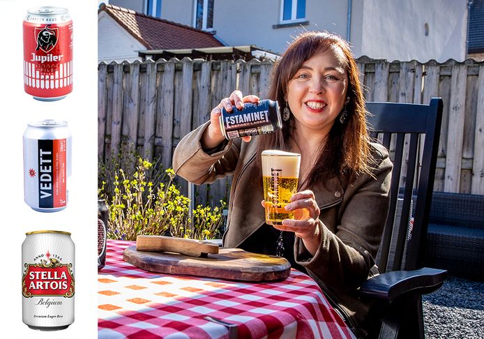 Biersommelier Sofie Vanrafelghem doet een blinde smaaktest van 10 populaire bieren.