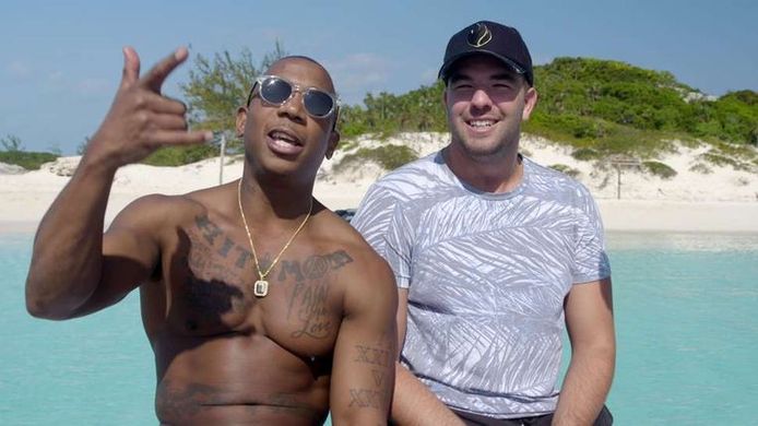 Ja Rule en Billy McFarland, de twee ondernemers die het Fyre Festival op poten zetten.