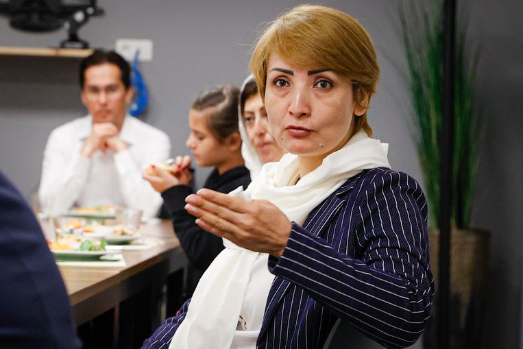 Razia Arefi is algemeen directeur van Mothers for Peace Afghanistan.  Beeld Jan De Meuleneir / Photo News