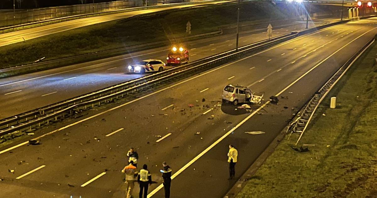 Doden en gewonden door aanrijding met spookrijder op A16