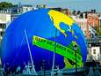 Greenpeace zet protest Schiphol Plaza door ondanks verbod