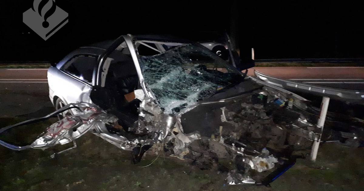 Man heeft engeltje op zijn schouder en overleeft flinke botsing in Odiliapeel.