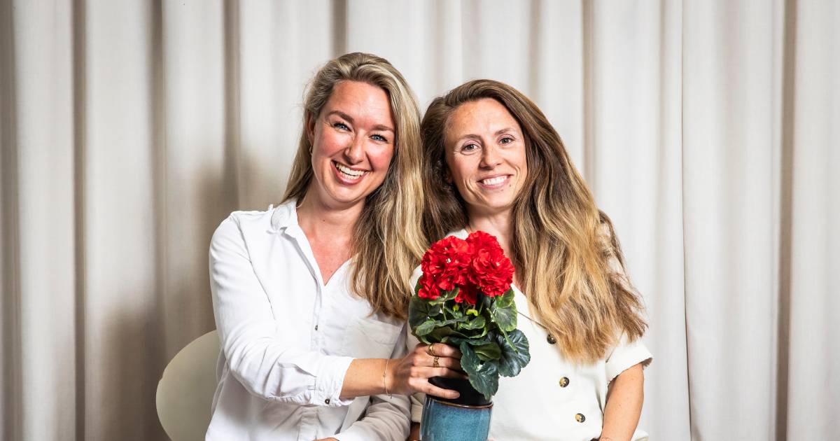 Enny en Ilse brengen 70-plus en jeugd bij elkaar: ‘Haken en bingo? Ouderen kunnen zoveel meer’