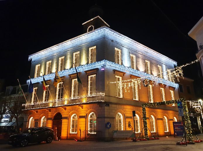 Kerstweekend wordt ingezet met muzikaal lichtspektakel aan oudstadhuis
