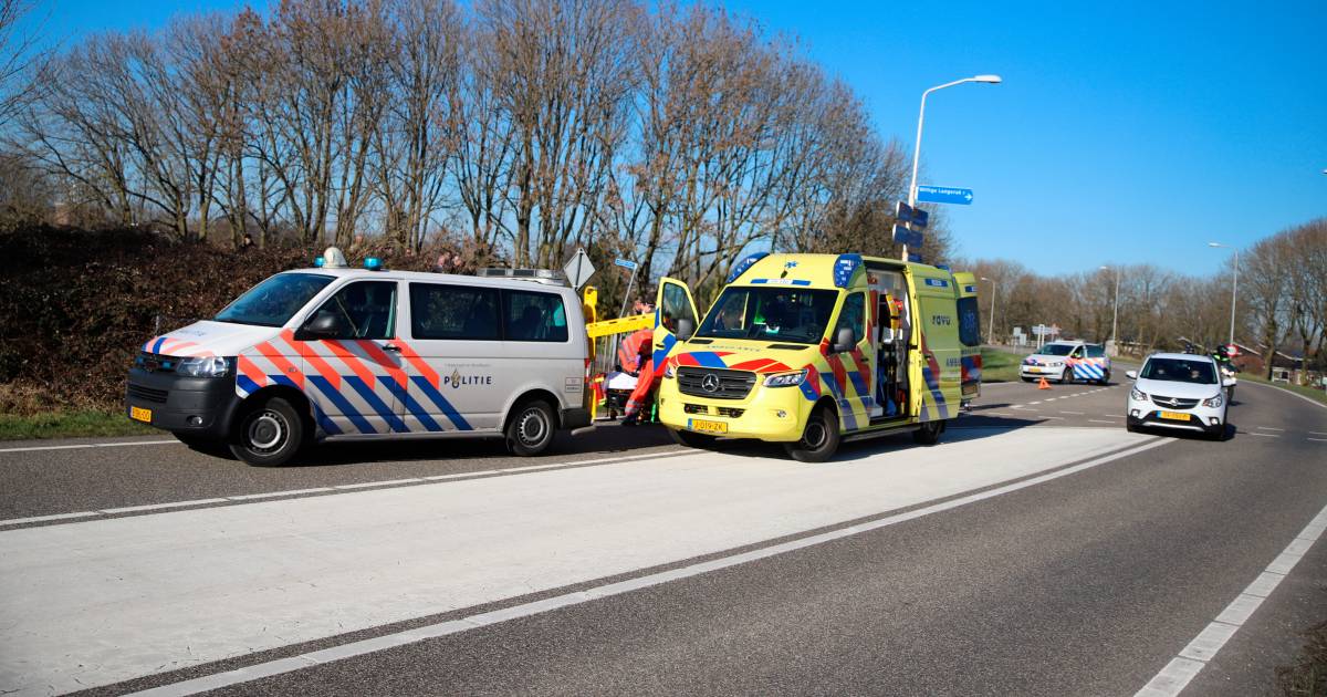 Ernstig ongeval in Schoonhoven: fietser zwaargewond na botsing met auto.