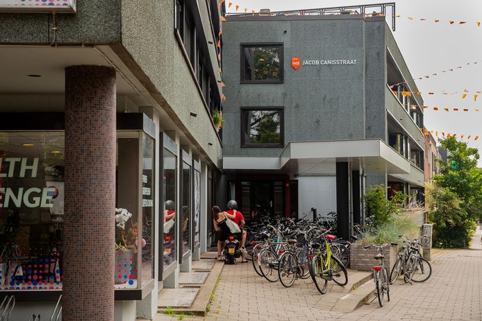 SSH&-complex aan van Jacob Canisstraat in Nijmegen.