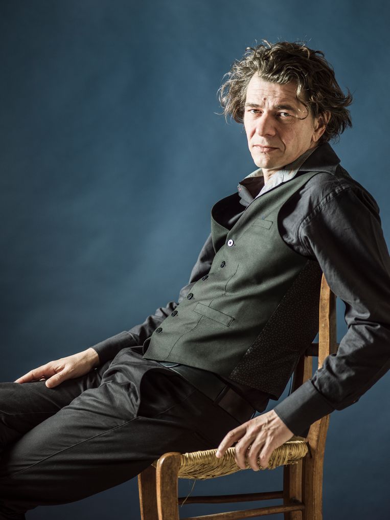 ‘Er is al vrolijkheid genoeg in deze wereld.’ Beeld Johan Jacobs Humo 2020