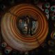 De helse cirkel komt mooi rond in Del Toro’s versie van kermisfilm Nightmare Alley ★★★★☆