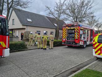 Technisch defect aan koelkast zorgt voor rookontwikkeling 