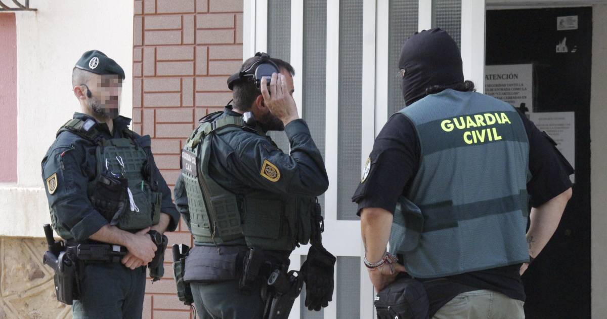 Nederlander vlucht na dodelijk ongeluk in Spanje en wordt later bij tankstation aangehouden.