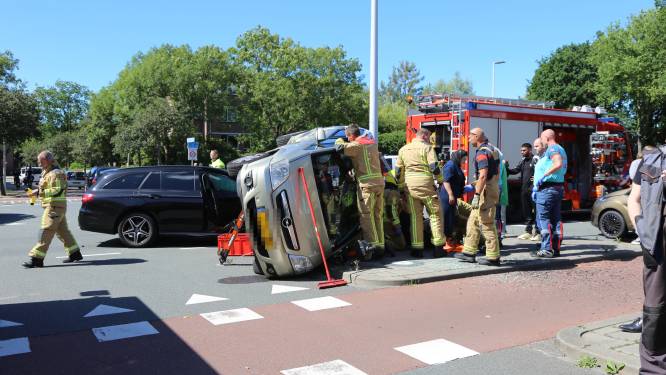 Flink ongeval tussen voertuigen op Escamplaan, meerdere gewonden