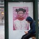 Met toegeknepen ogen op de foto: racistisch als het om een Chinees gaat?