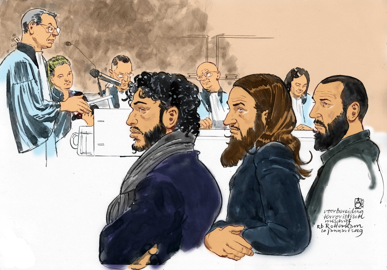 Rechtbanktekening van de drie mannen die worden verdacht van het beramen van een aanslag in Nederland. Beeld ANP
