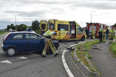 Veel schade bij ernstig ongeluk in Zuilichem, één slachtoffer naar ziekenhuis